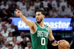 危机！波士顿凯尔特人陷入重建，主力球员或将离队！