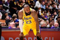 德玛尔德罗赞：中投王者的复兴之旅，圣安东尼奥马刺的得分保障。