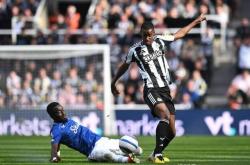 纽卡斯尔或卖伊萨克给沙特联！做账冲动弥漫在英超和欧洲空气中！