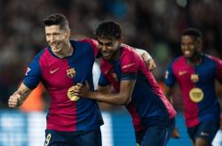 西甲：巴塞罗那VS比利亚雷亚尔冠军在手巴萨还会死磕比利亚雷亚尔