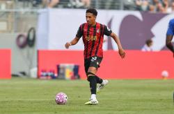 记者：利兹联有意伯恩茅斯后卫希尔，主帅法尔克对他很赏识