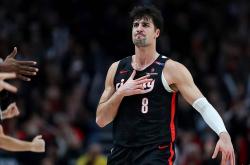 波特兰开拓者新锐球星期待与利拉德携手合作