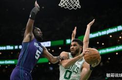 绿军三箭齐发射落黄蜂，六连败刺痛夏洛特！