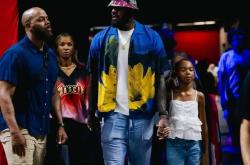 詹姆斯前队友提议老詹离开湖人，暗示队友不如加入迈阿密热火