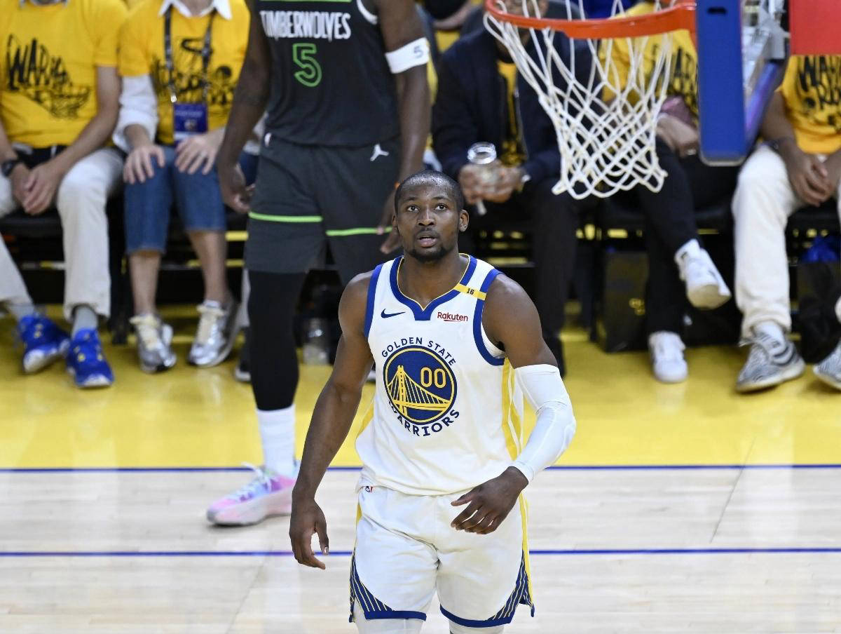 萨克拉门托国王对库明加展开报价，勇士态度坚决