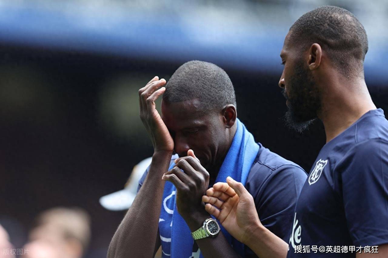 英超埃弗顿告别古迪逊公园球场!好消息是不拆了,给埃弗顿女足!