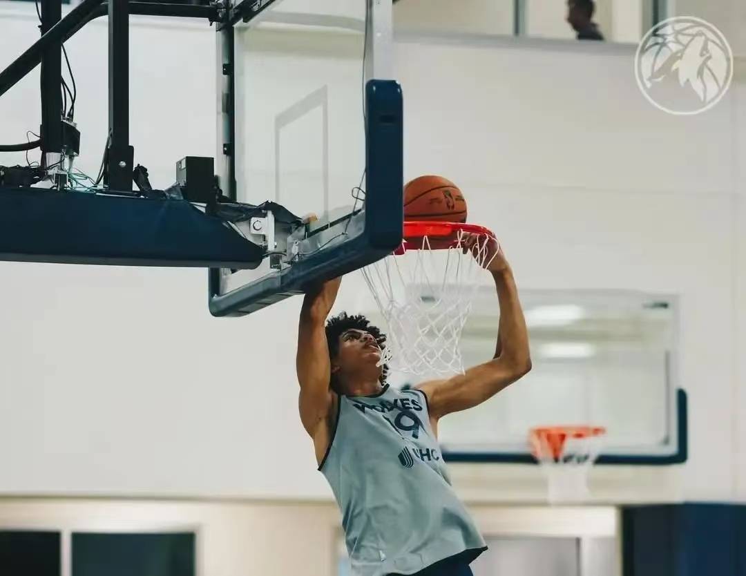 狼队三少轰46+18！难怪要交易戈贝尔，22分钟6帽，狼队迎超级大闸