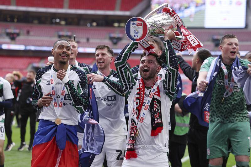 早知道|桑德兰绝杀谢菲联 时隔8年重返英超