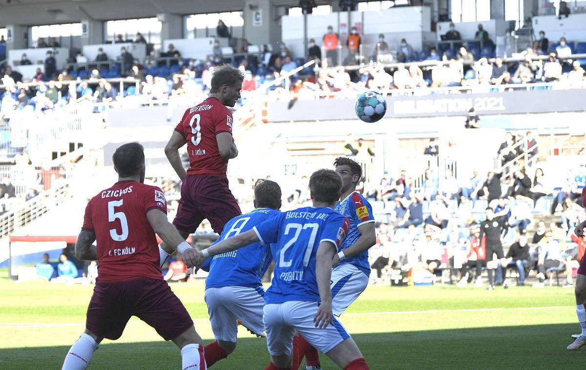 荷尔斯泰因基尔最后主场发力,弗赖堡能否保持欧冠区位置?