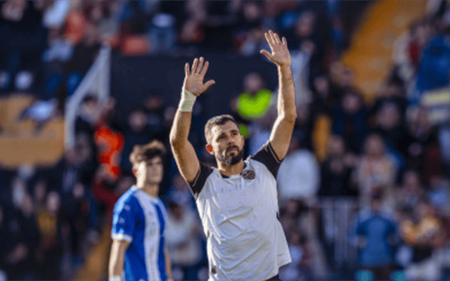 西甲：阿拉维斯保级压力巨大，巴伦西亚近期状态强势