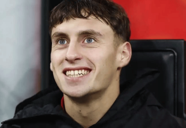 米兰体育揭晓AC米兰22岁后卫泰拉恰诺租借加盟克雷莫纳