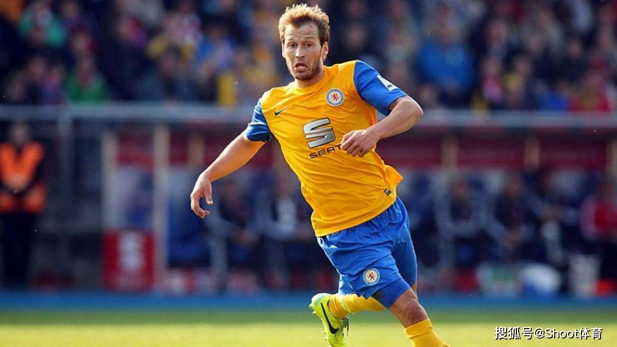 足球前瞻:科莫VS国际米兰,那不勒斯VS卡利亚里,皇家贝蒂斯VS巴伦西亚,萨尔布吕肯VS不伦瑞克