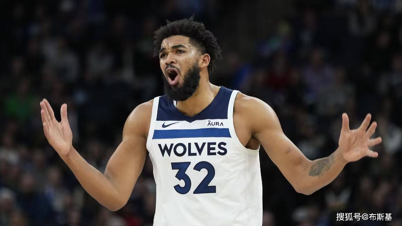 32号之前森林狼中锋,唐斯把明尼苏达当成了家,卡尔的狼队前半生