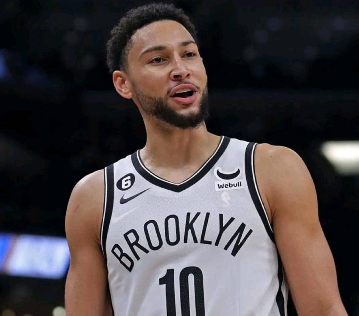 本西蒙斯拒绝纽约尼克斯的合同报价引发疑问