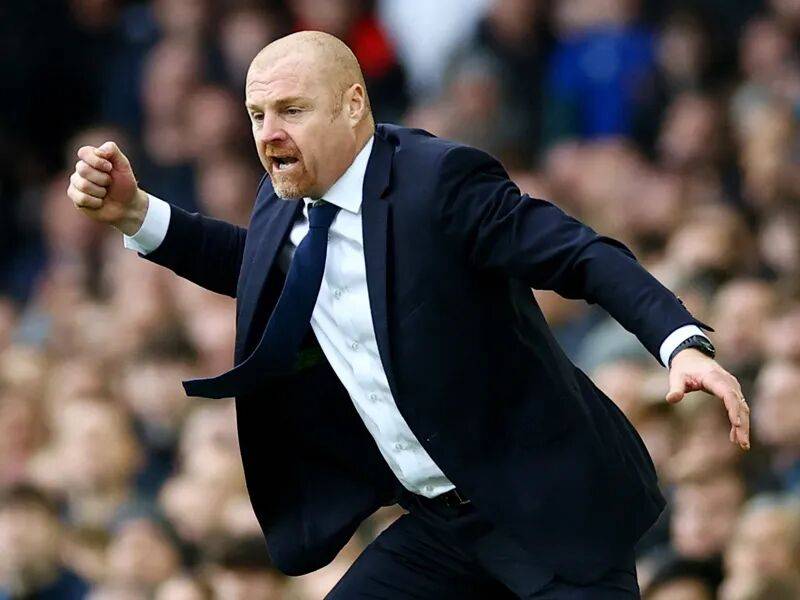 央视直播英超豪门,利物浦苦主走下神坛,对手力挺阿森纳冲击两冠